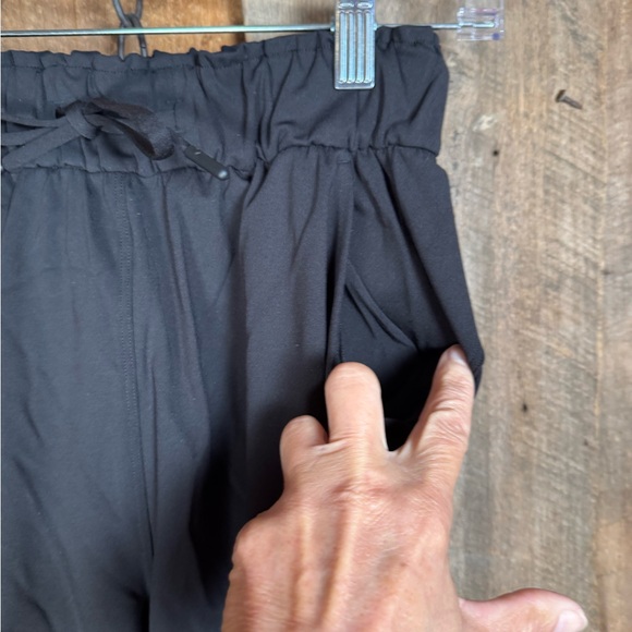 Lululemon Black Joggers - Size 2 - Picture 6 of 15